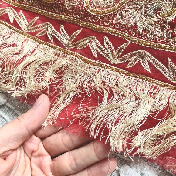 Vintage embroidered Indian scarf - Picture 5 of 8